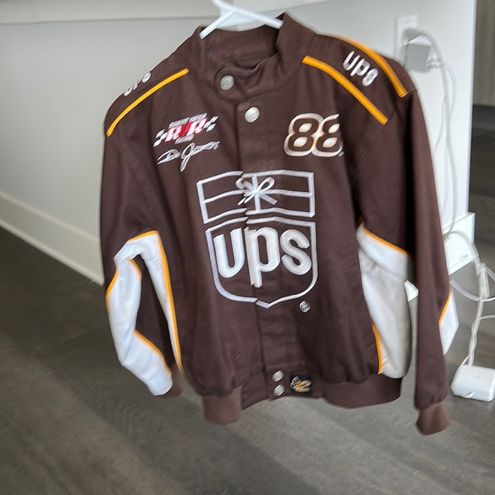 Chase Authentics Drivers Line Boys UPS jacket.  Size 10-12